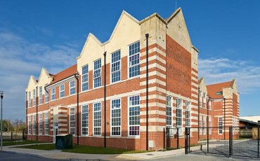 Handover of Edwardian Building